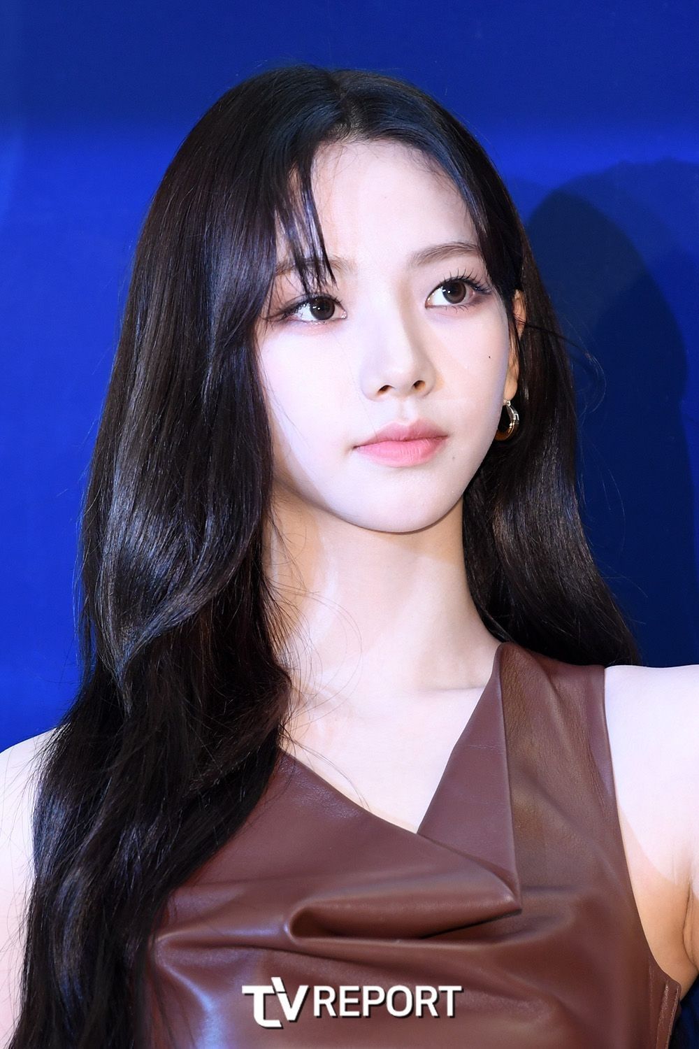 [T포토] 카리나 '완벽 V라인'