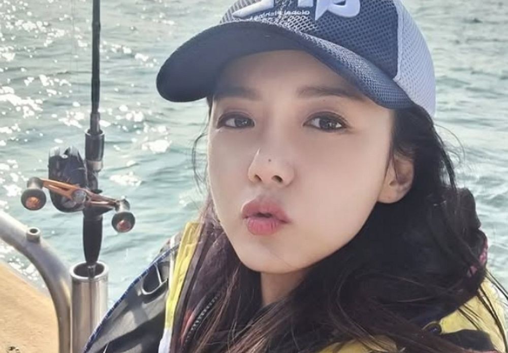 Kang Eun-bi ⁤and her fiancé