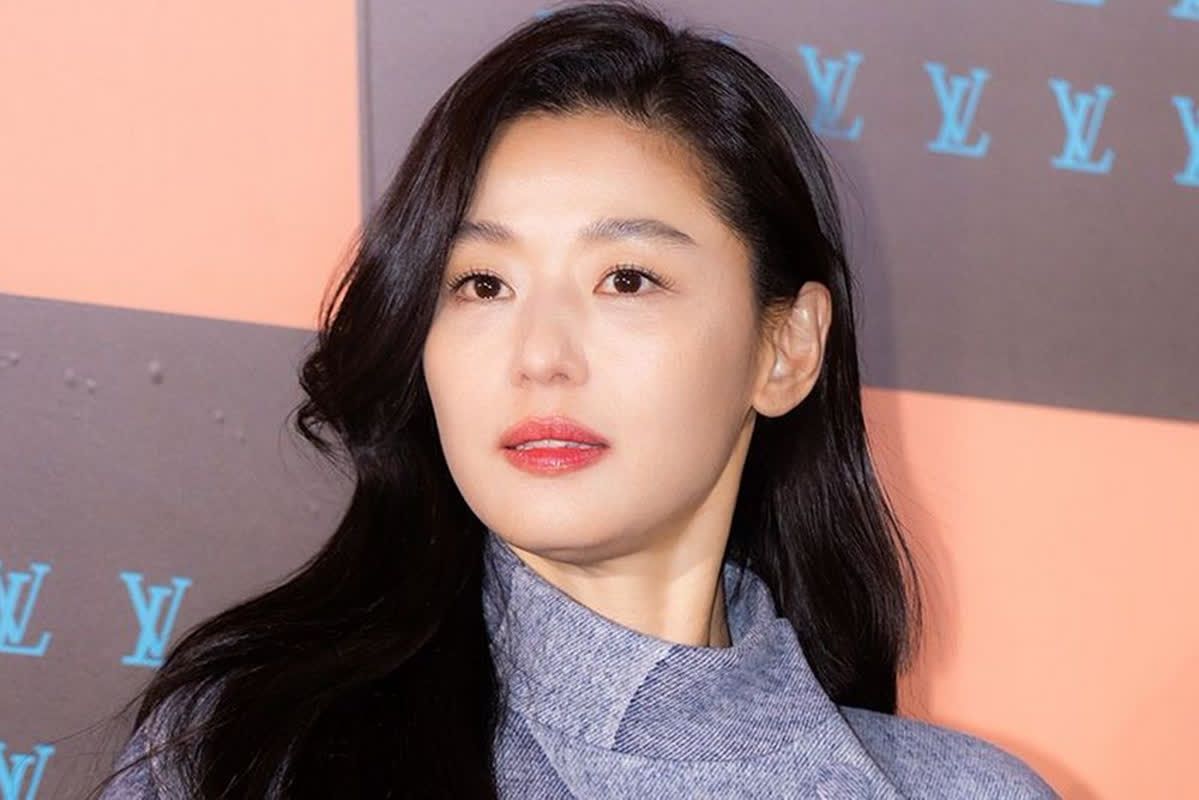 전지현, 11년 만에 스크린 복귀 앞두고...유재석→나영석 PD 만나나 - 뉴스 썸네일 이미지