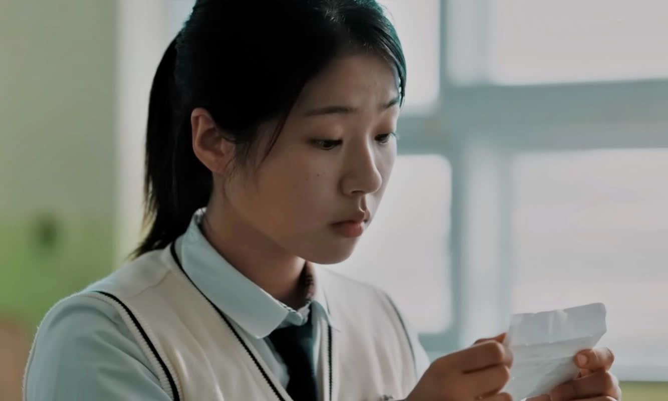 '입소문 역주행→6개 부문 노미'...화제성 멈출 기미 없는 韓 영화 ('세계... - 뉴스 썸네일 이미지