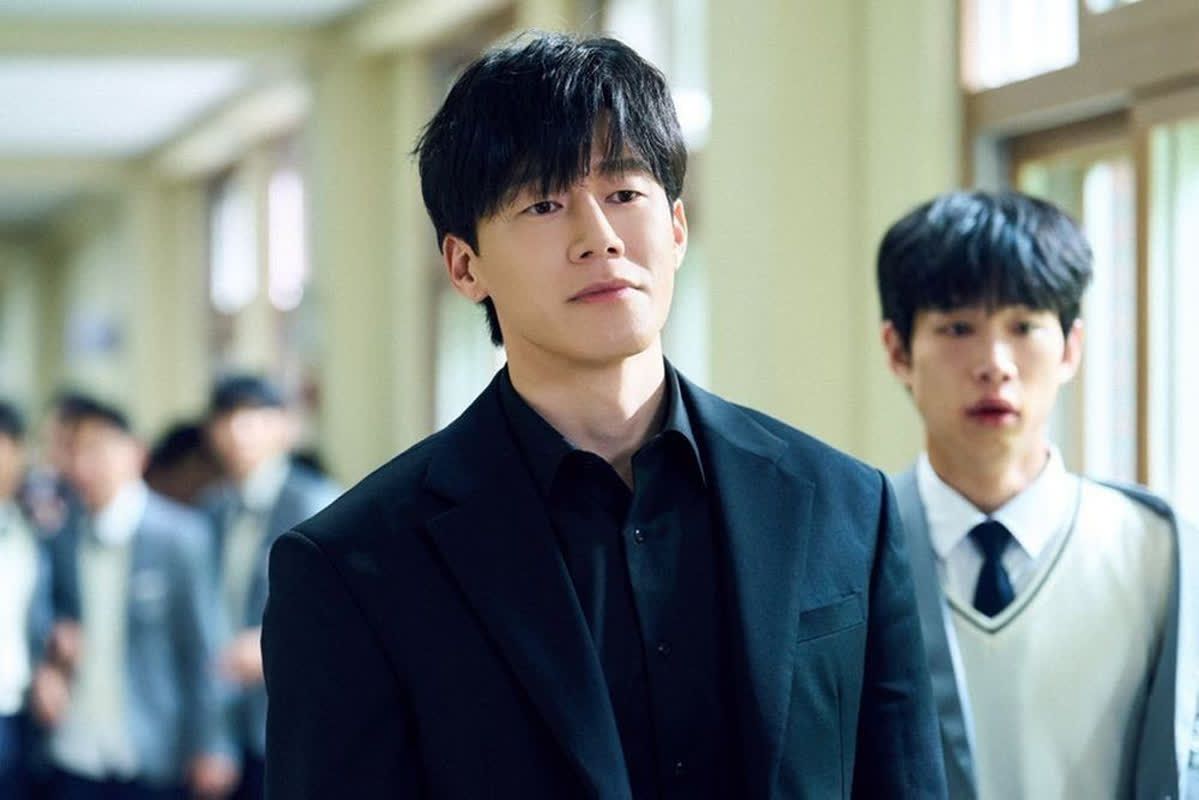 넷플릭스 '참교육' 교사들 비판, 역풍 맞아