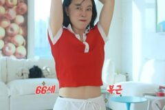 최화정, 요즘 운동에 빠졌다더니…66세 안 믿기는 탄탄 복근 ‘깜짝’ [RE:뷰]