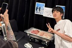 BTS 진, 미담 또 터졌다…직접 잡은 광어→참치 스태프에 제공 [RE:스타]