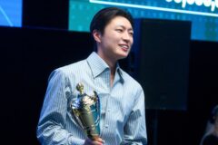 청불 한계 깼다…개봉 23일 만에 ‘예매율 1위’→역주행 후 평점 폭발한 韓 영화