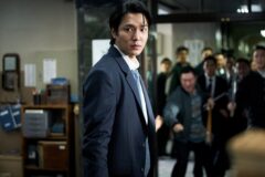 역사 왜곡 논란에도…’암살자(들)’, 韓 영화 4위 등극→특별 이벤트·굿즈 선보여