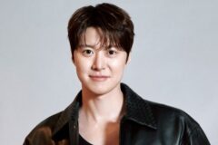 한효주와 드라마 찍더니…공명, 6년 동행 끝에 이병헌 품 안겼다→BH엔터行